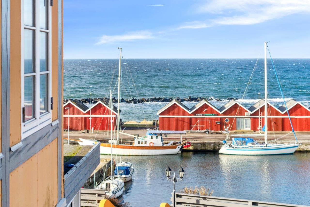 Hotel Kysten Hasle Bagian luar foto