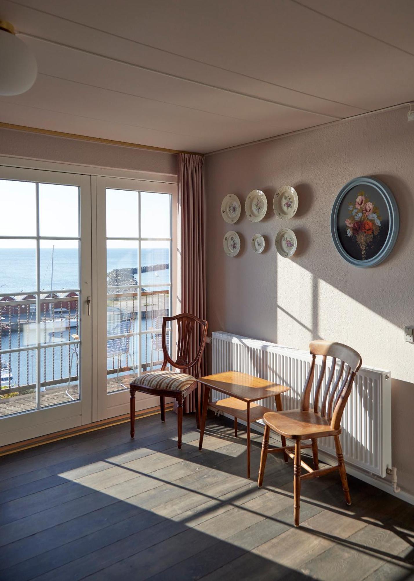 Hotel Kysten Hasle Bagian luar foto
