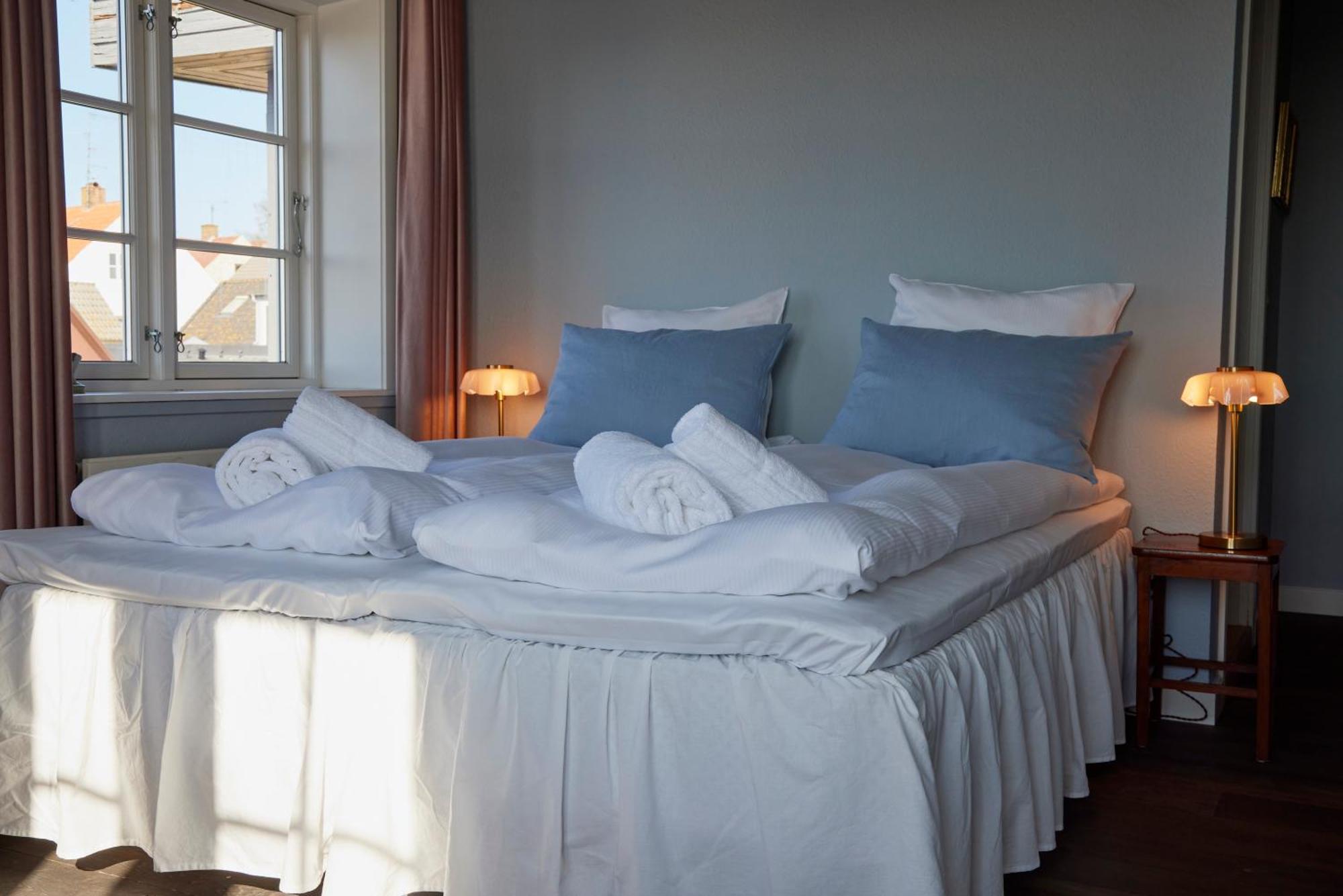 Hotel Kysten Hasle Bagian luar foto