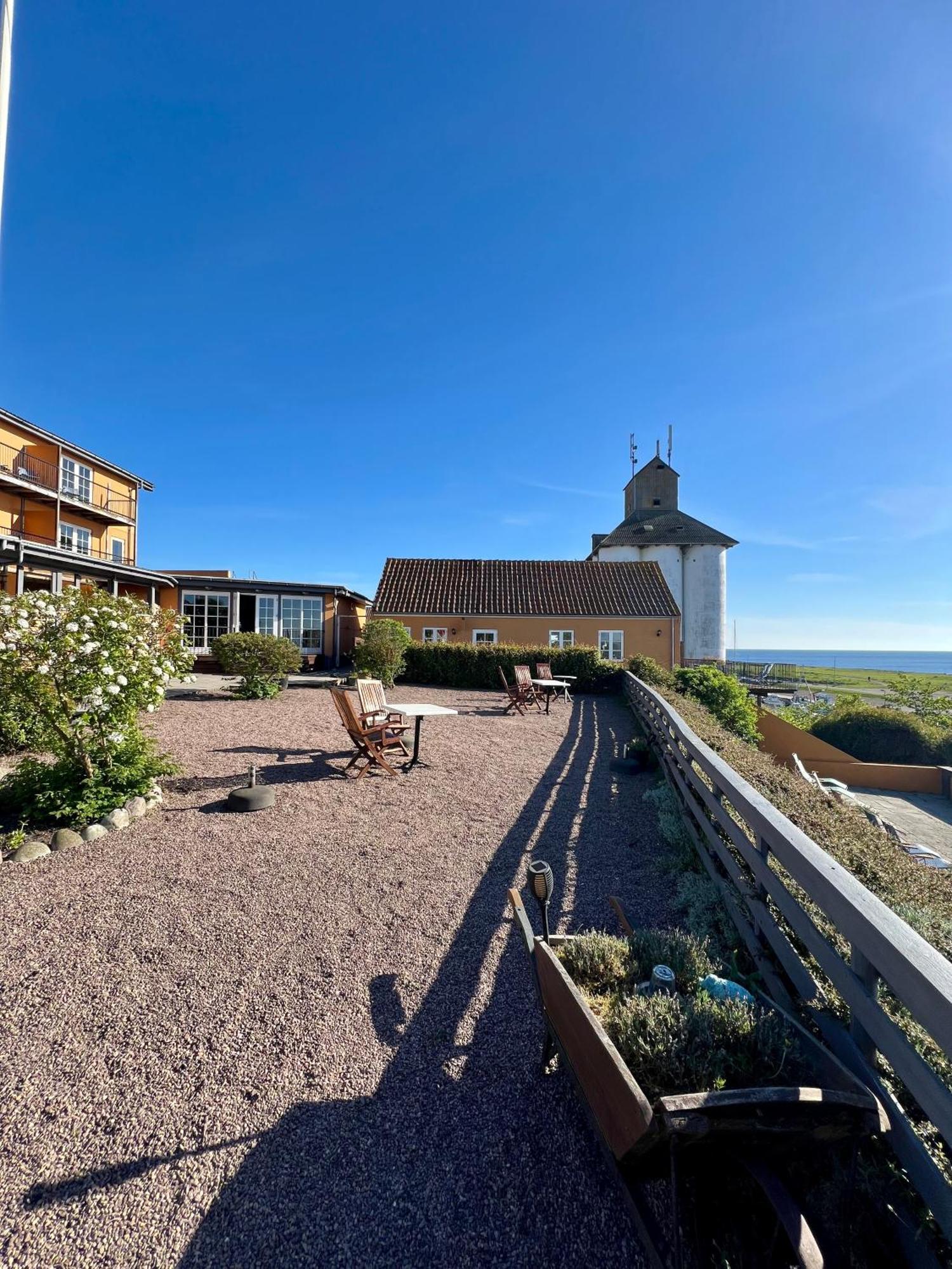 Hotel Kysten Hasle Bagian luar foto